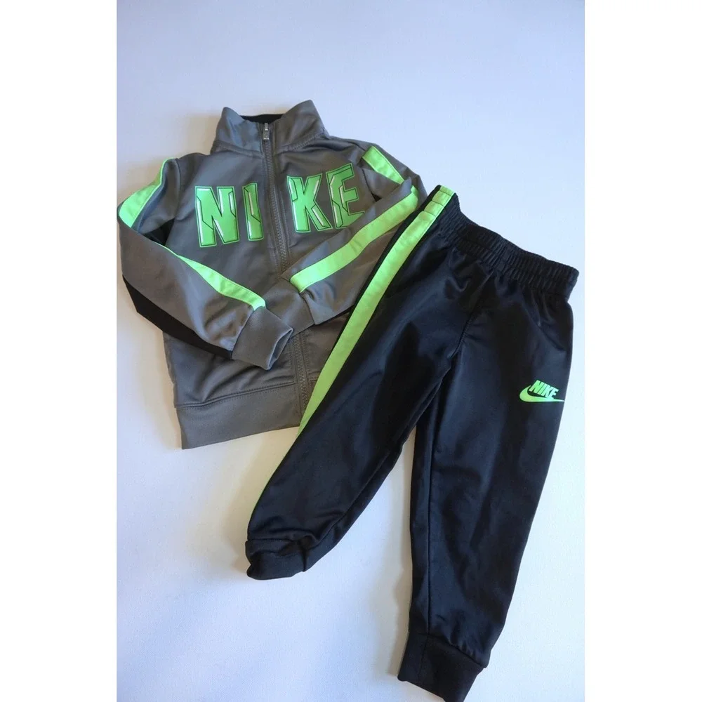 Nike Toddler Boys Tracksuit Set Grey Black Neon Green 2T I488-023